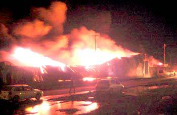 La fábrica BGH, destruida por el fuego