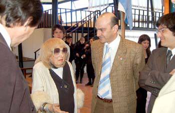 Reconocimiento a Ester Fadul por su compromiso con la militancia política