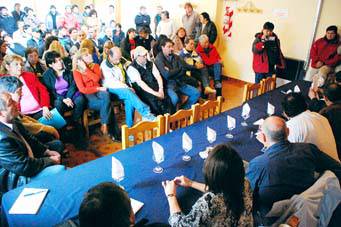 El Congreso del PJ presidido por Barrientos armó una comisión postergando el tratamiento del convenio chino