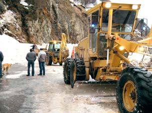 Avalancha de nieve en el Garibaldi cortó la Ruta 3 durante 5 horas
