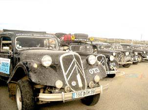 21 autos antiguos llegaron a Ushuaia