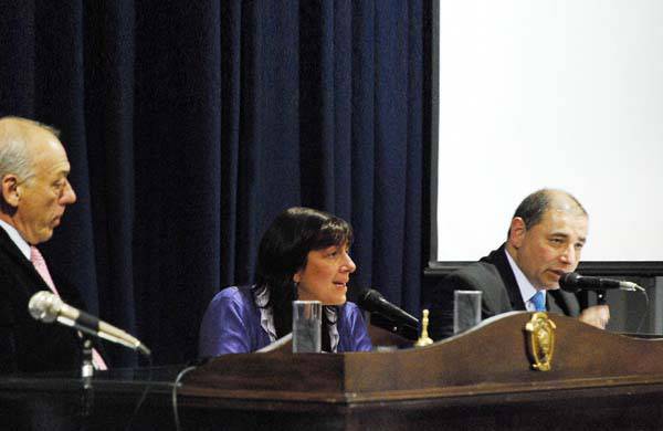 Pasó la interpelación y todo sigue igual