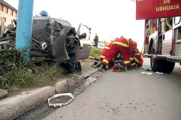 Accidentes: esta vez, las columnas de alumbrado