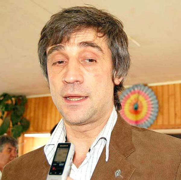 El Gobierno descartó aumento a los docentes por decreto