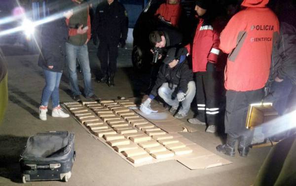 SECUESTRARON 62 KILOS DE DROGA