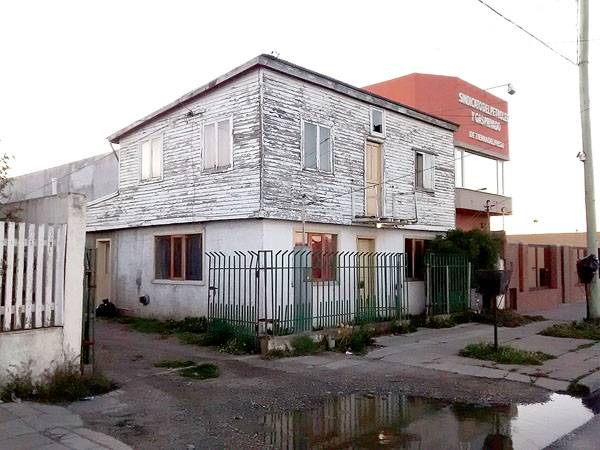 Rescatan a 11 mujeres de presunta red de trata