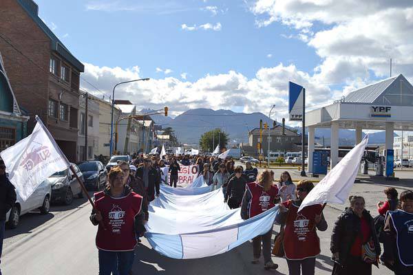 Primer día de paro docente