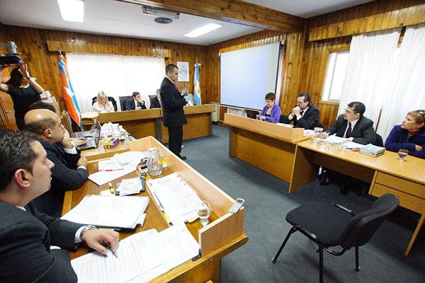 Juzgan a ex policía por homicidio agravado   