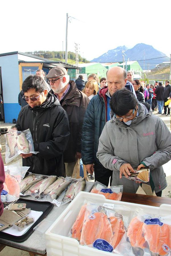 Buena respuesta de la comunidad a iniciativa del Municipio y pescadores artesanales