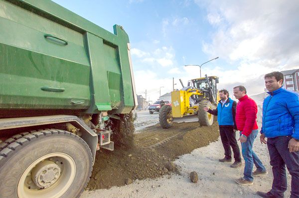 La reparación de calles continuó en Andorra, el Pipo y el Ecológico 