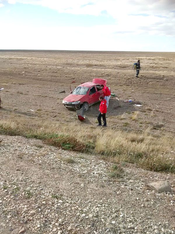 Murió un hombre al salir despedido tras un vuelco