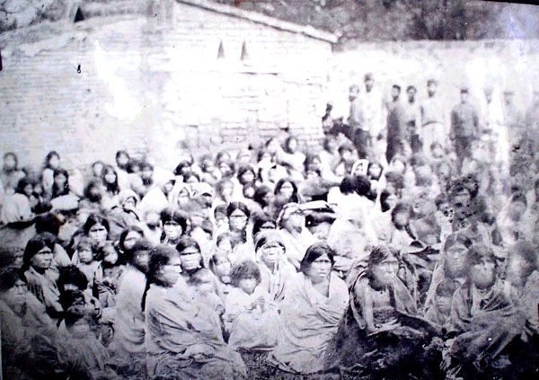 Confirman campos de concentración de nativos en Patagonia