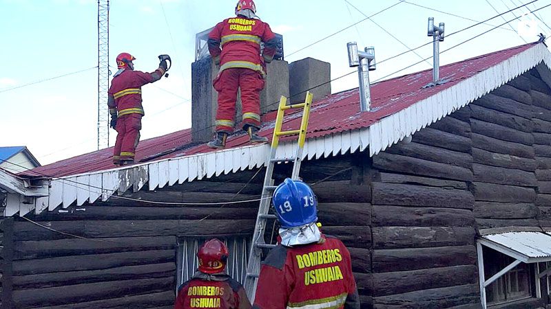  Principio de incendio en el quincho de CAMPOLTER