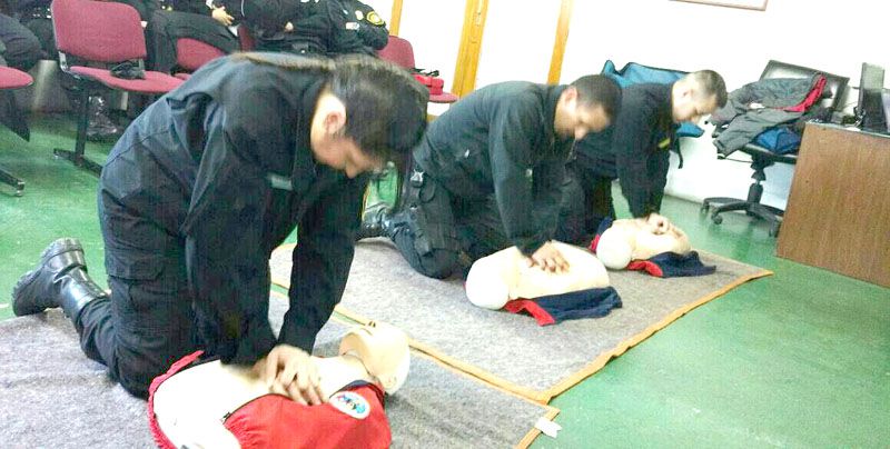Personal Policial participa de jornadas de capacitación en Resucitación Cardiopulmonar