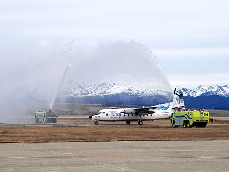 Ushuaia rindió homenaje al último avión Fokker F-27 que conectó la región durante más de 40 años