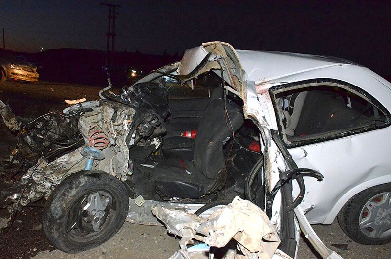  Joven perdió la vida en terrible choque frontal