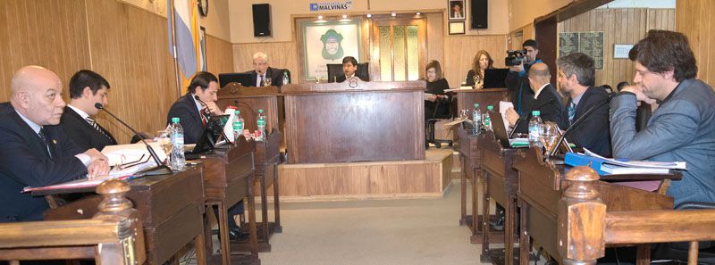 Tratarán este miércoles el empréstito y el aumento en el boleto