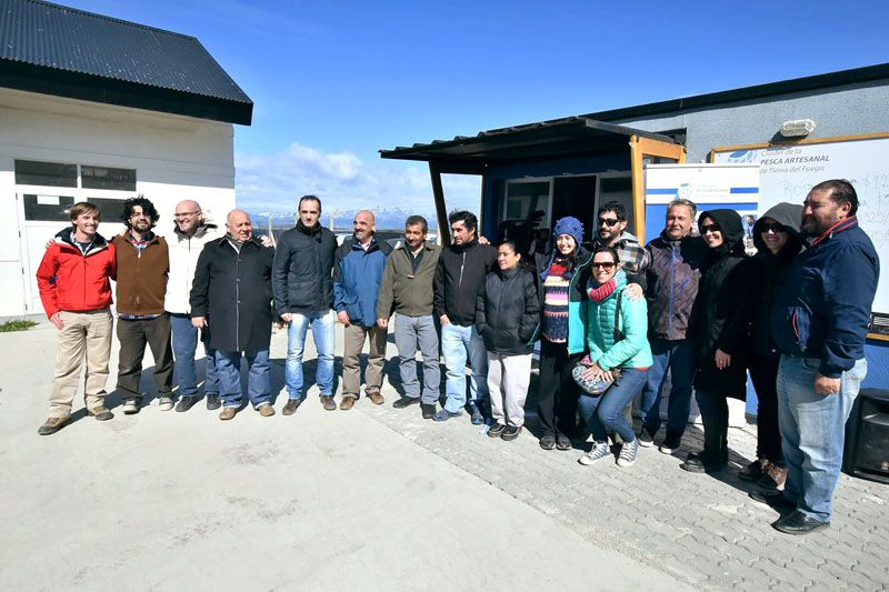 Se inauguró el punto de venta del Cluster de Pesca Artesanal en Ushuaia