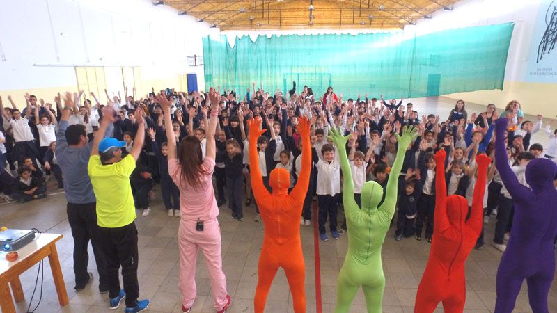 “Aulas en Movimiento” se presenta en la Escuela N° 3