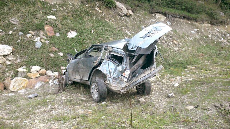 Conductor herido tras espectacular vuelco en la Ruta 3