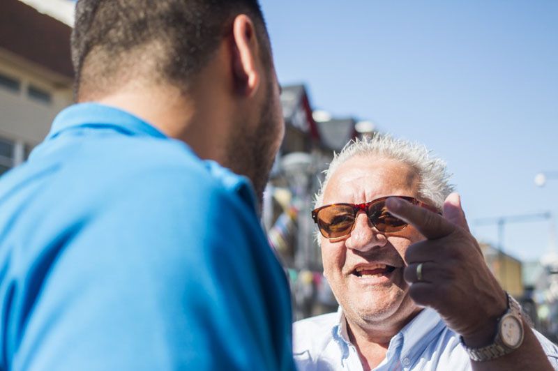 Vuoto recorre espacios públicos y toma contacto con vecinos