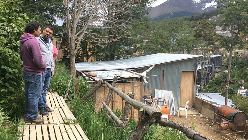 Vuoto recorrió el barrio Kaupén durante una nueva jornada de limpieza y retiro de chatarra