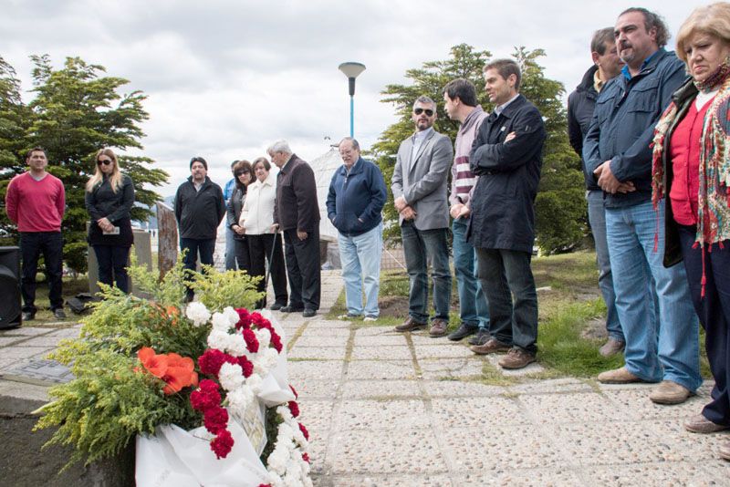Acto homenaje de la UCR conmemorando el regreso de la democracia