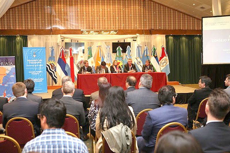  Bertone: “El puerto es desarrollo y futuro para todos”