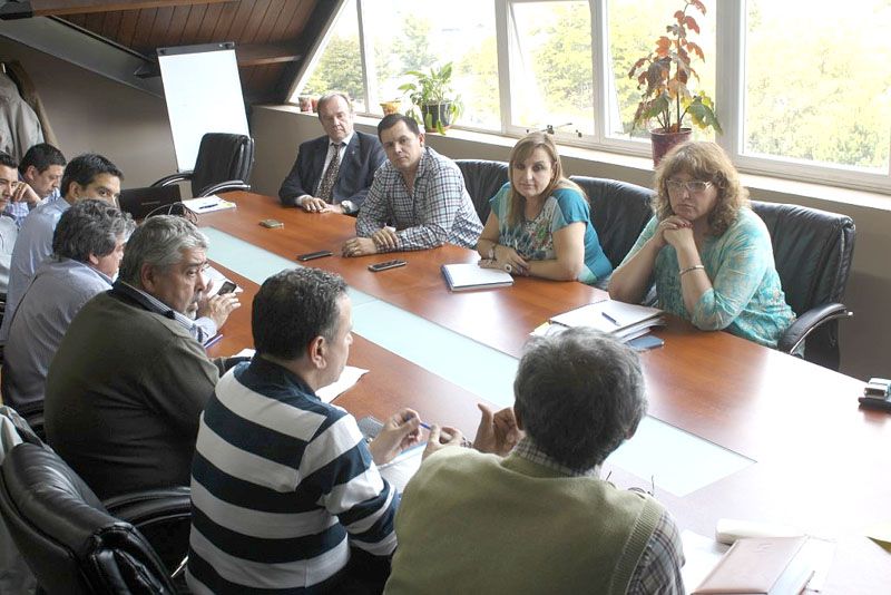 Trabajadores del volante recibieron información sobre las próximas obras viales