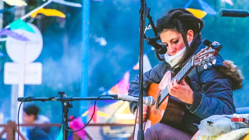 Continúa la Pulpería del Fin del Mundo en la Plaza Cívica