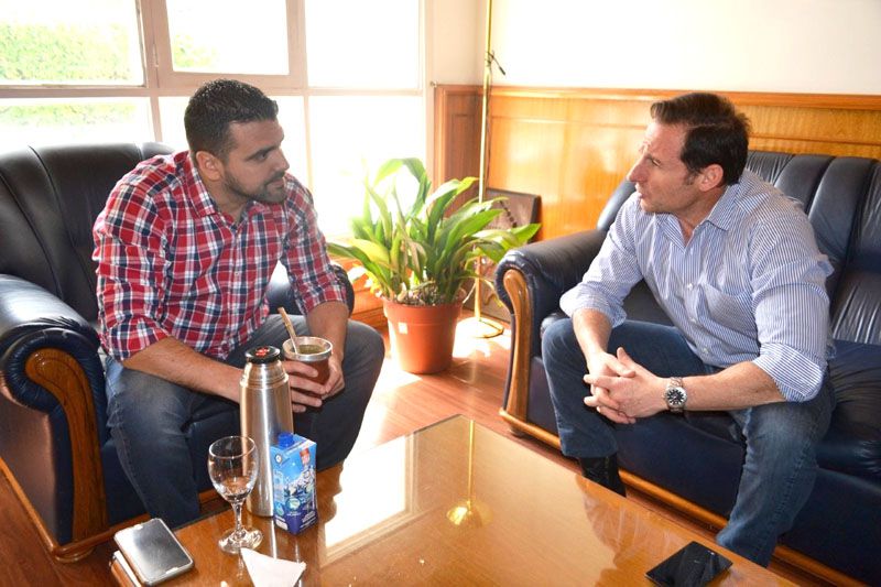  Vuoto se reunió con el concejal del PRO, Tomás Bertotto