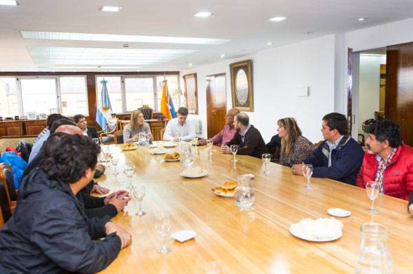 Encuentro entre Bertone y gremios nucleados en la CGT