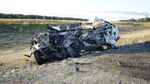 Un muerto en choque frontal 