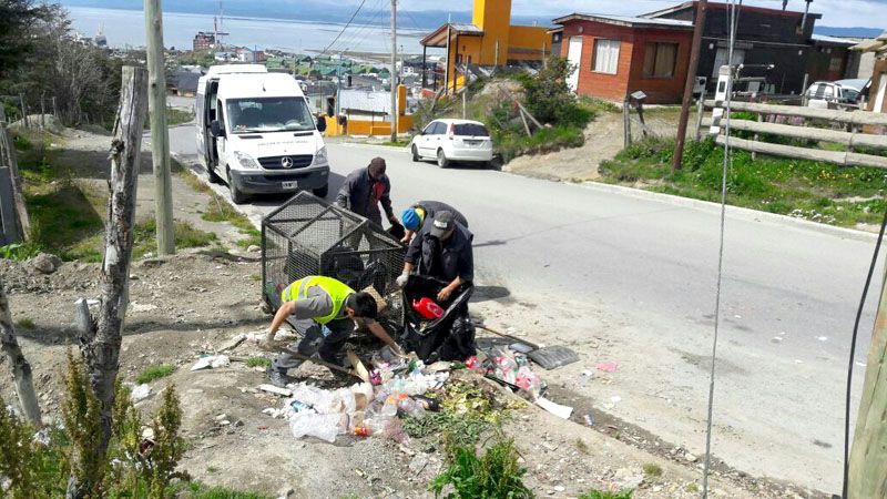 Continúan los operativos de limpieza en diversos puntos de la ciudad