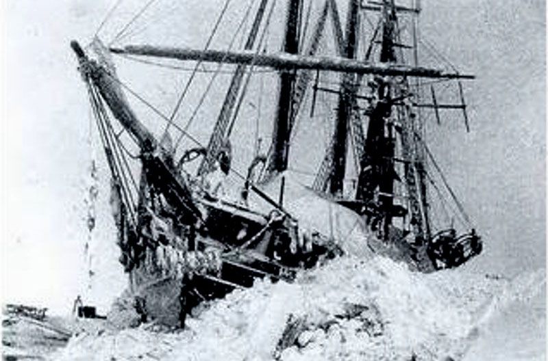 Último registro en cuaderno de bitácora de un buque fantasma