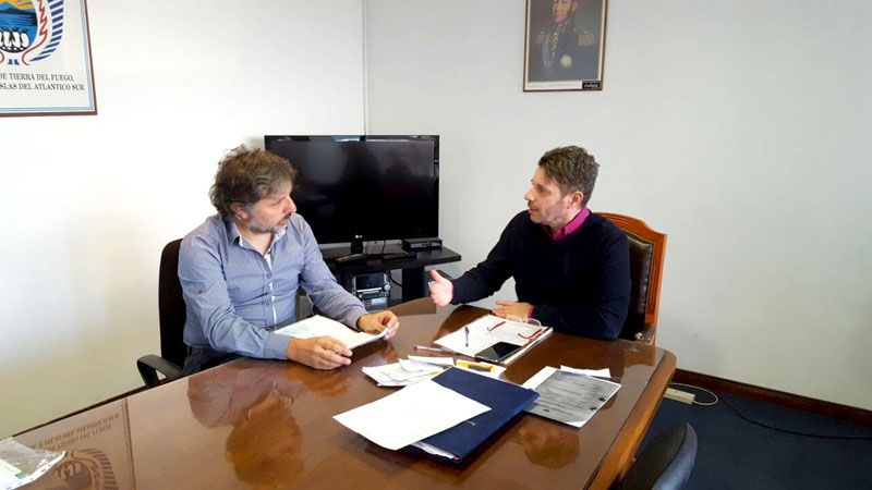 Salud trabaja en herramientas para la prevención del suicidio