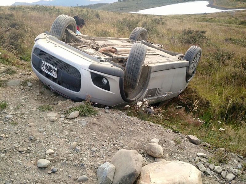 Impresionante vuelco en la ruta “J”