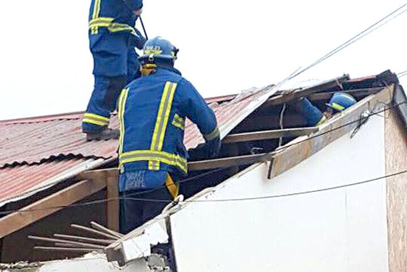 Defensa Civil Municipal atendió inquietudes de los vecinos durante el temporal de viento