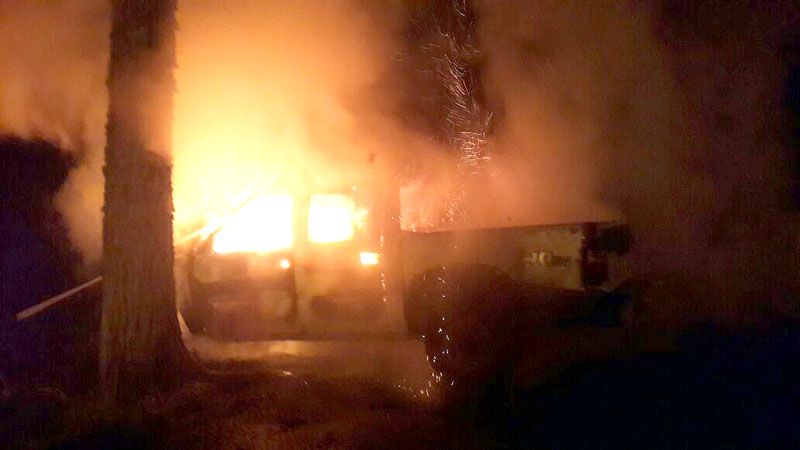 Se incendió una camioneta en el barrio Dos Banderas