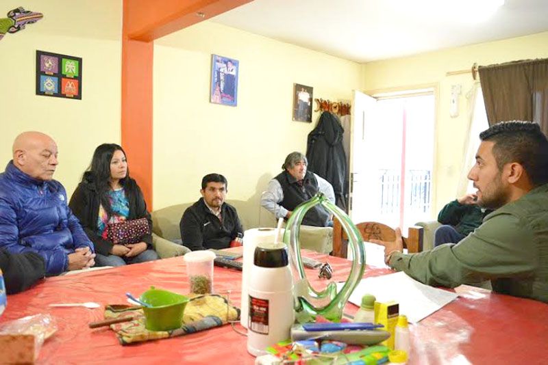 Cherañuk y Romero recorrieron el barrio 60 Viviendas