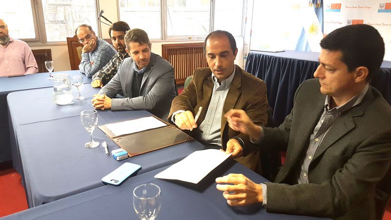  Se firmó el contrato y la semana que viene comienza la obra en la planta cloacal de Bahía Golondrina