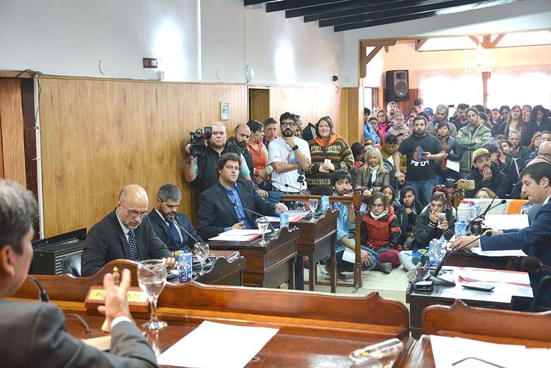 Los tatuadores de Ushuaia podrán contar con habilitación comercial 