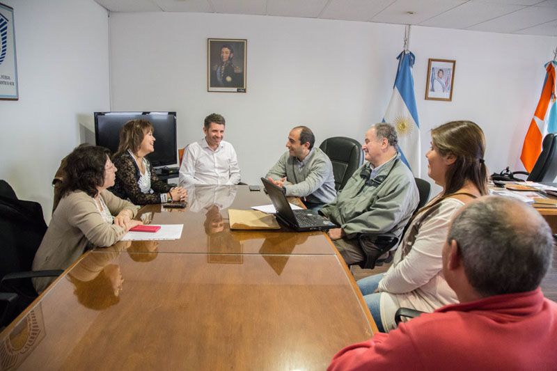 El Gobierno reducirá en un 30% la tarifa de agua a las ONG