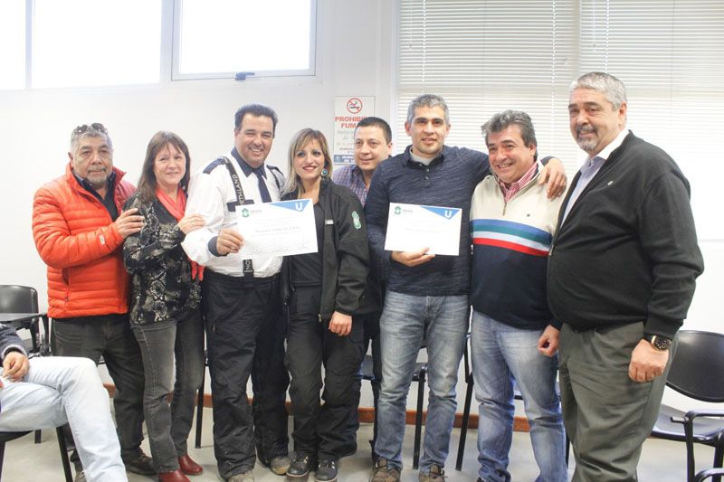 La Municipalidad de Ushuaia reconoció a dos agentes de Tránsito por su desempeño