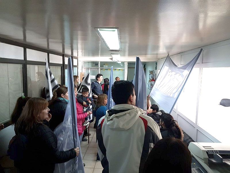 Trabajadores de Yamana del Sur tomaron el Ministerio de Trabajo