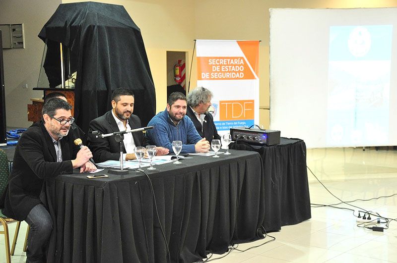 Ya es obligatorio circular con cubiertas de seguridad en rutas de la provincia