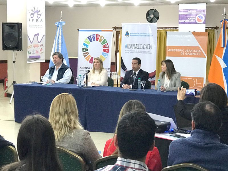 Bertone convocó a trabajar “con responsabilidad y compromiso” 