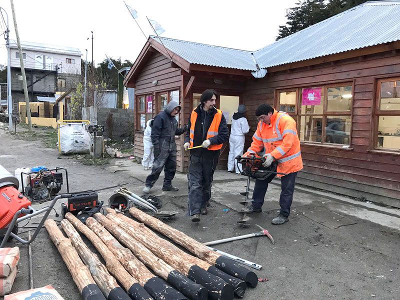 La Municipalidad realiza refacciones en el Centro Comunitario del Kaupén