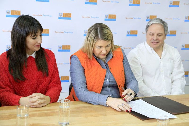 Obras para barrios de Río Grande por 67 millones de pesos