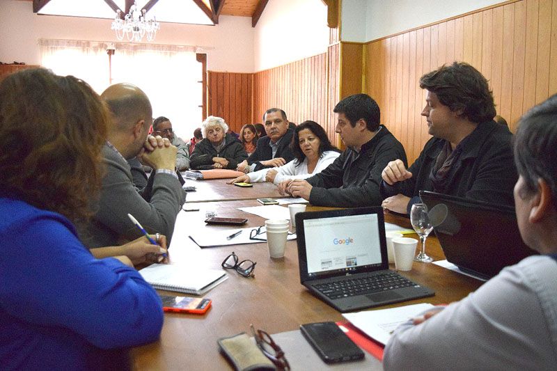 Se retoma la Audiencia Pública para analizar el pago de deuda a empresas con tierras municipales